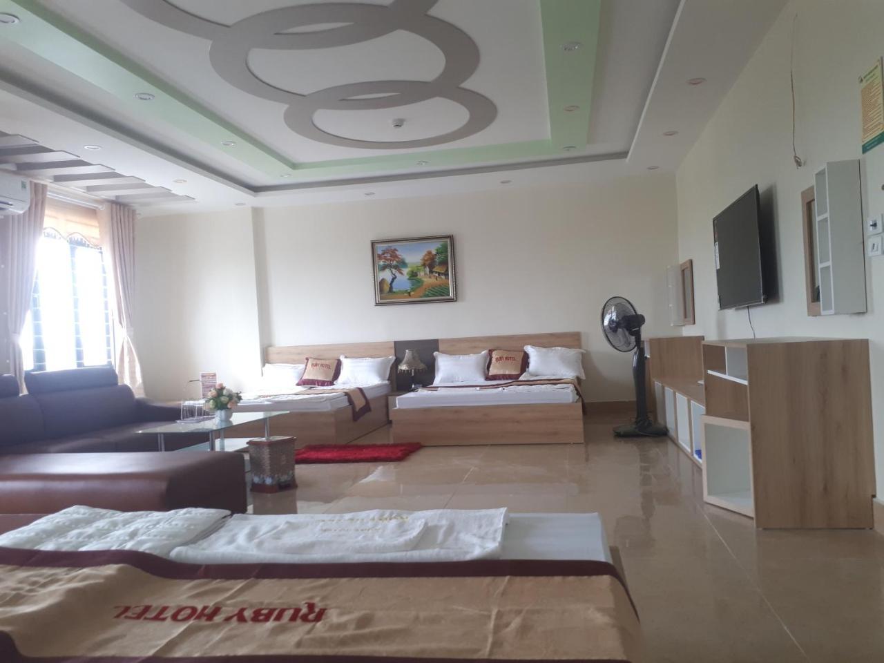 Ruby Hotel Vinh Yen Exteriér fotografie