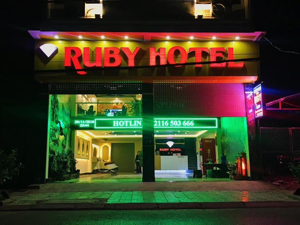 Ruby Hotel Vinh Yen Exteriér fotografie